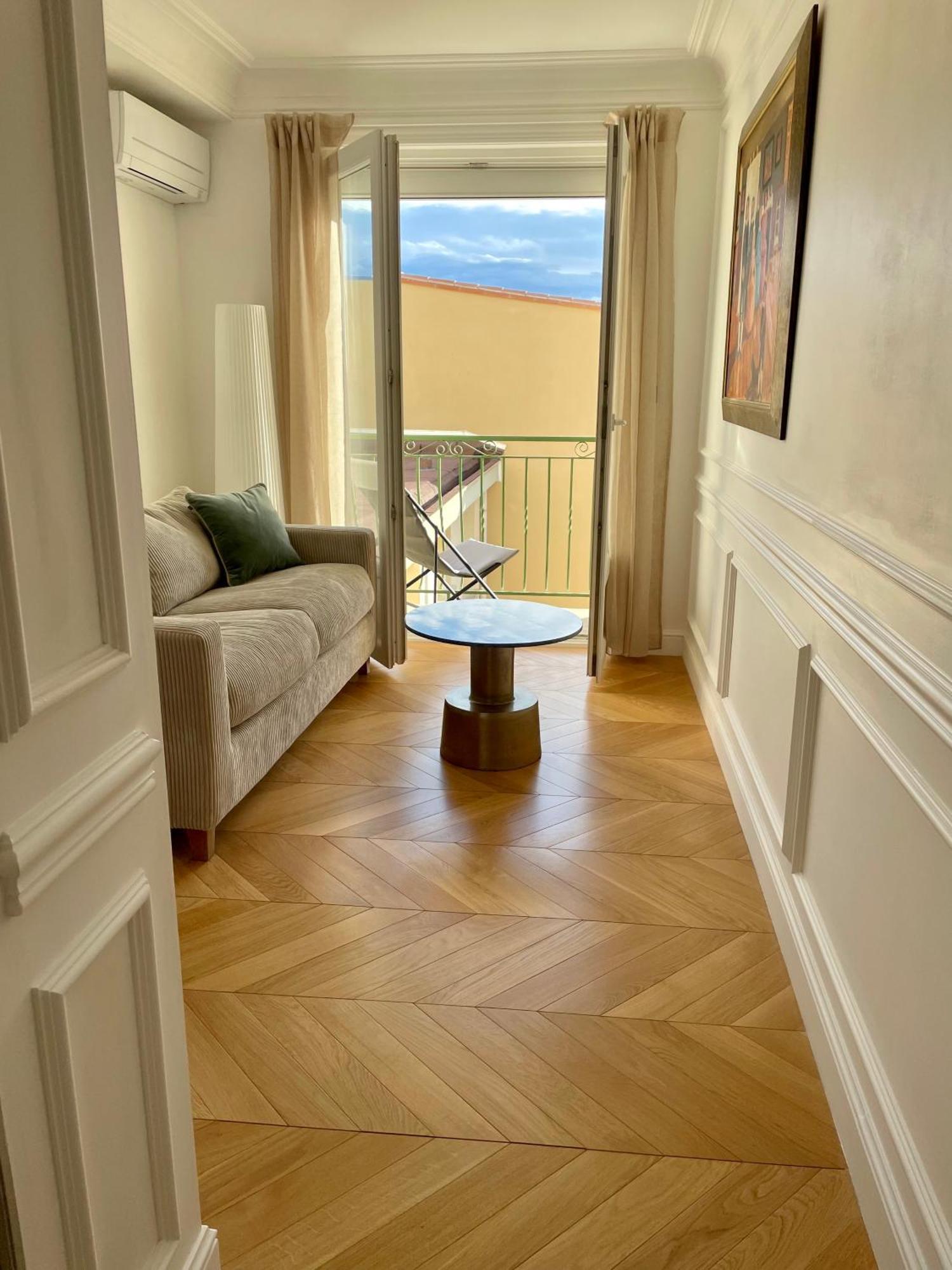Apartment Apparemment Niche Dans Les Arbres *